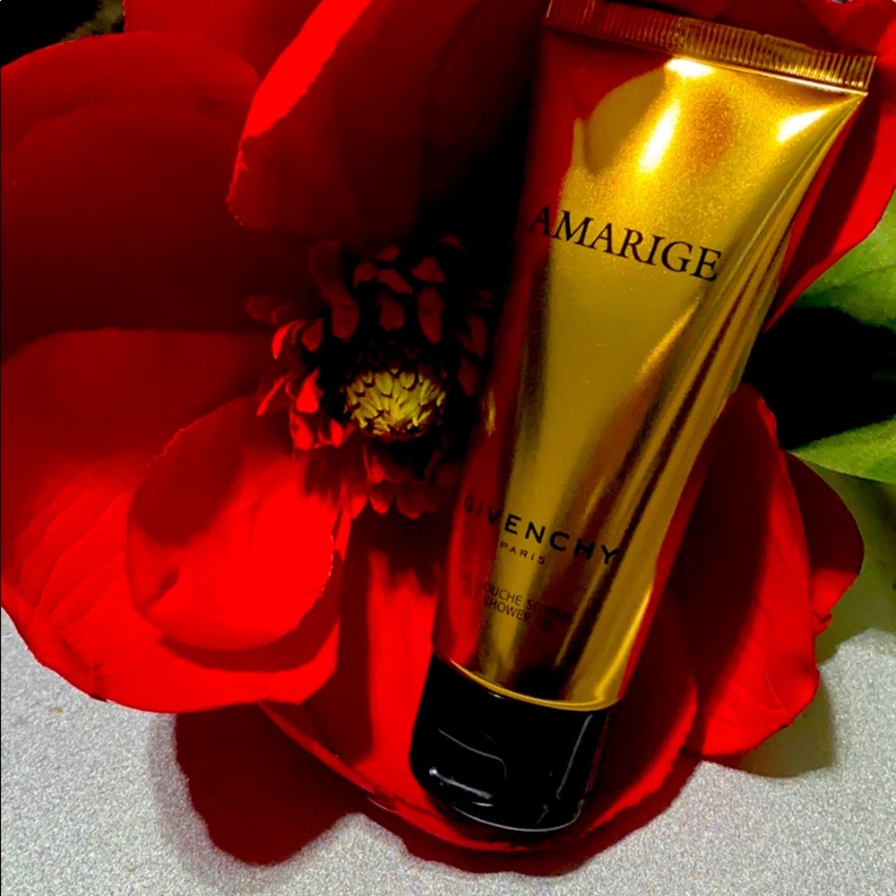 Givenchy / Amarige moisturizing body lotion 👠💋